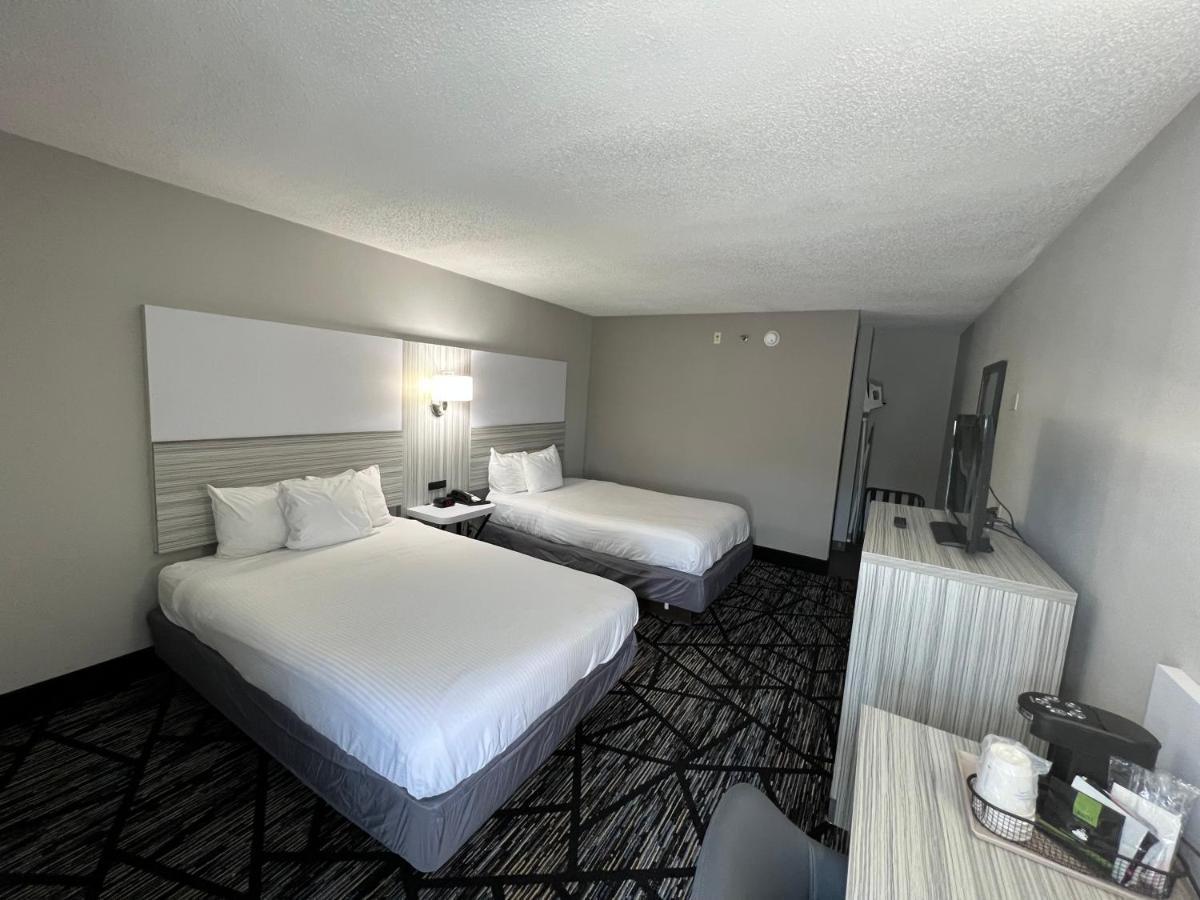 Deluxe Doubel Room Two Double Beds Interior Corridor Non Smoking
