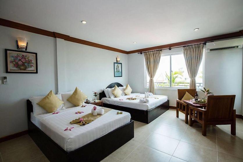 Deluxe Twin Room
