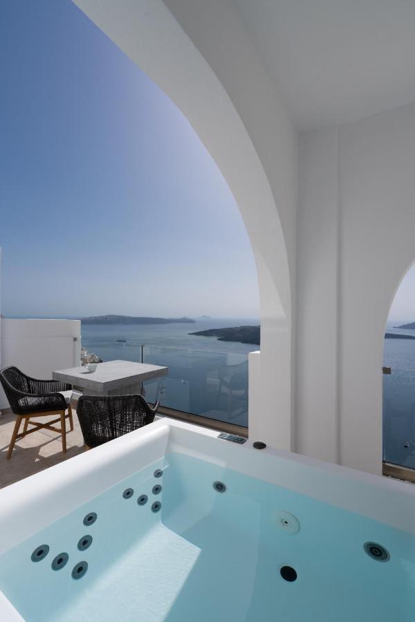 Aether Suite Outdoor Hot Tub Caldera View