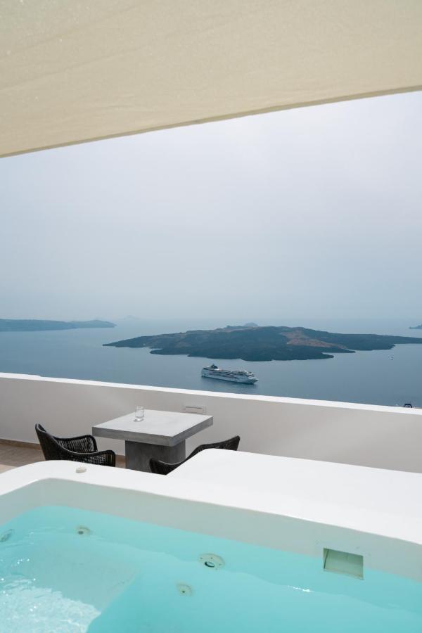 Motion Suite Outdoor Hot Tub Caldera View