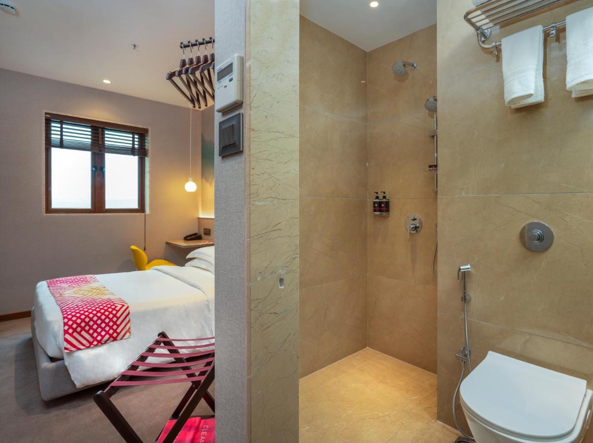 Luxe Queen Room