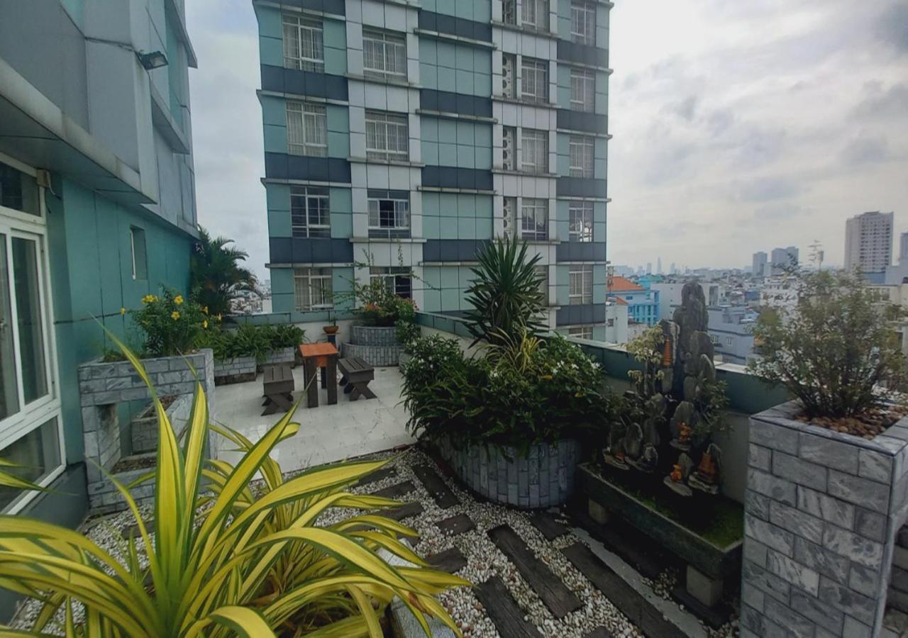 Apartment Garden View