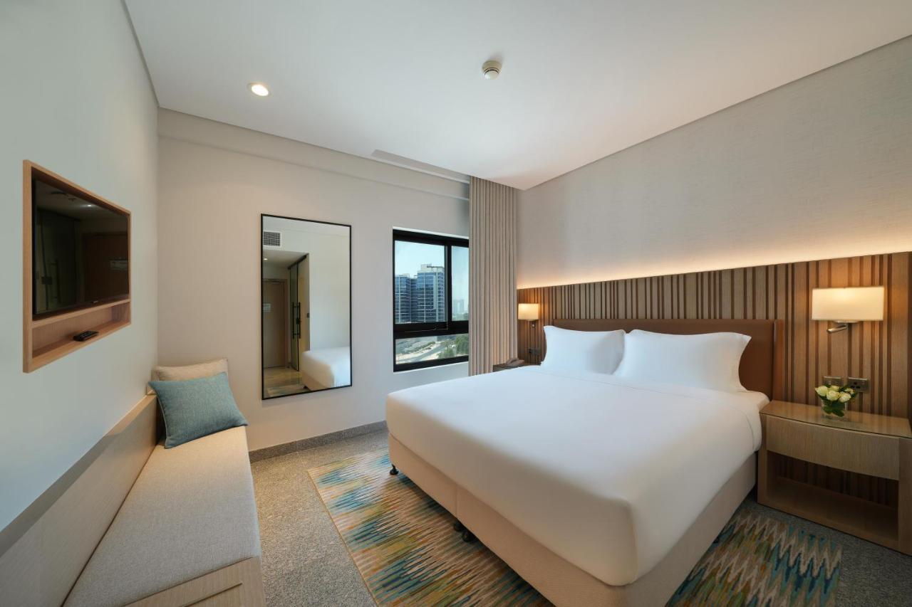 Pool View Room King Bed