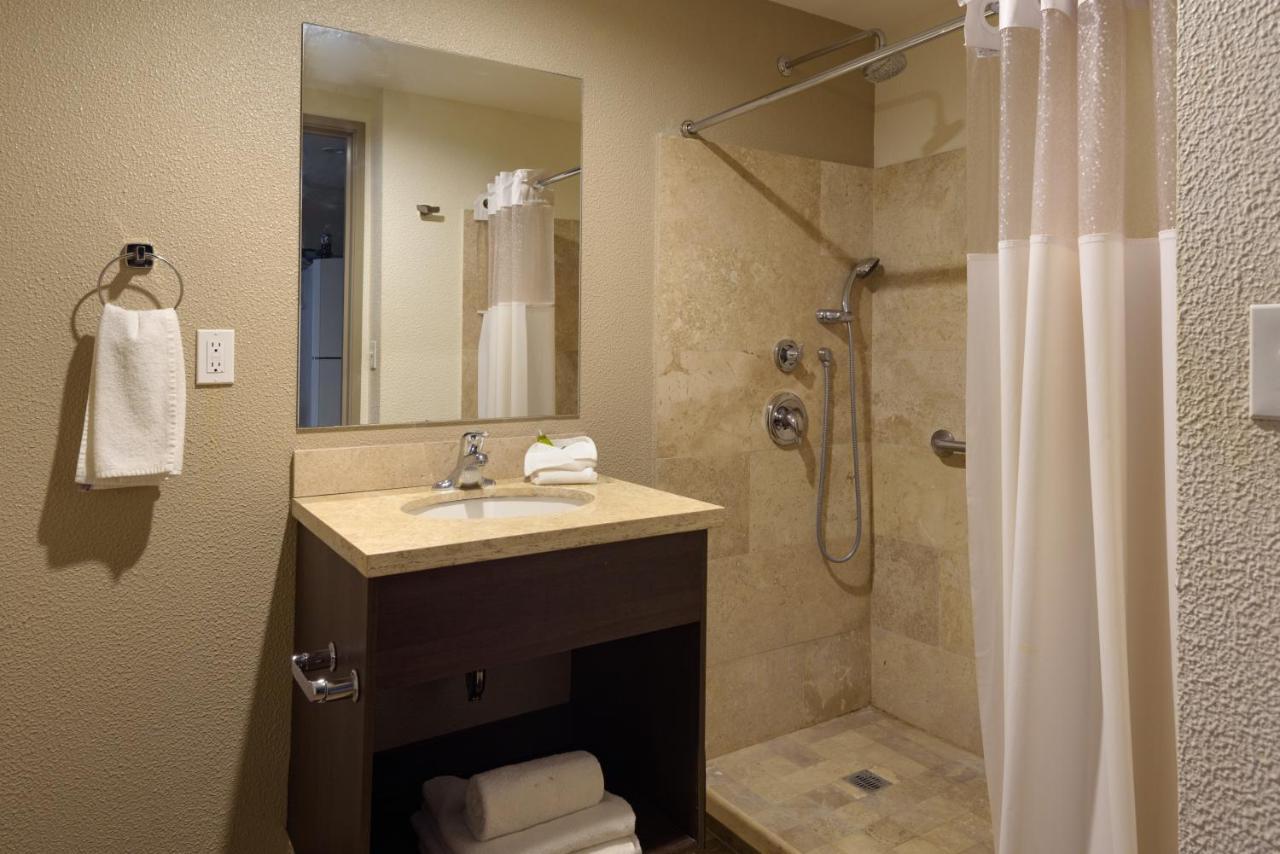 Suite two queen beds