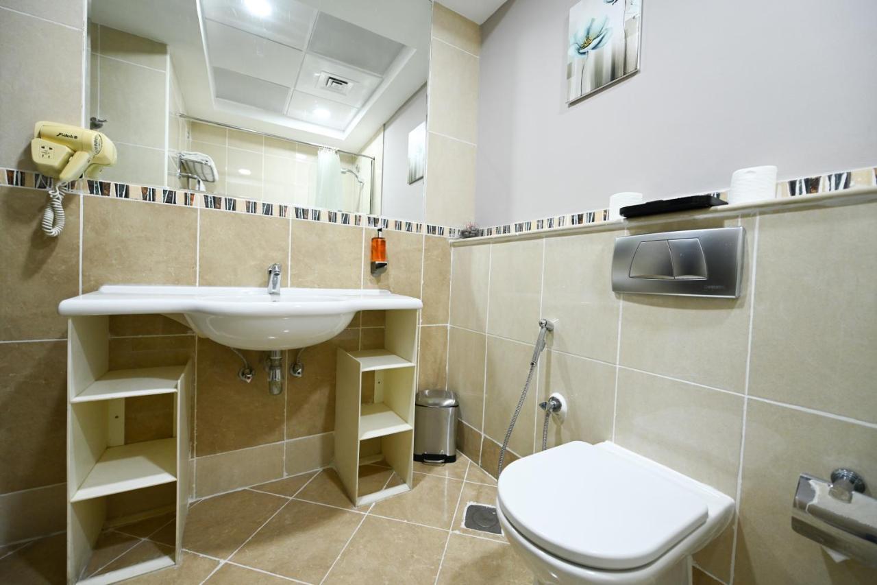 Deluxe Two-Bedroom Apartment