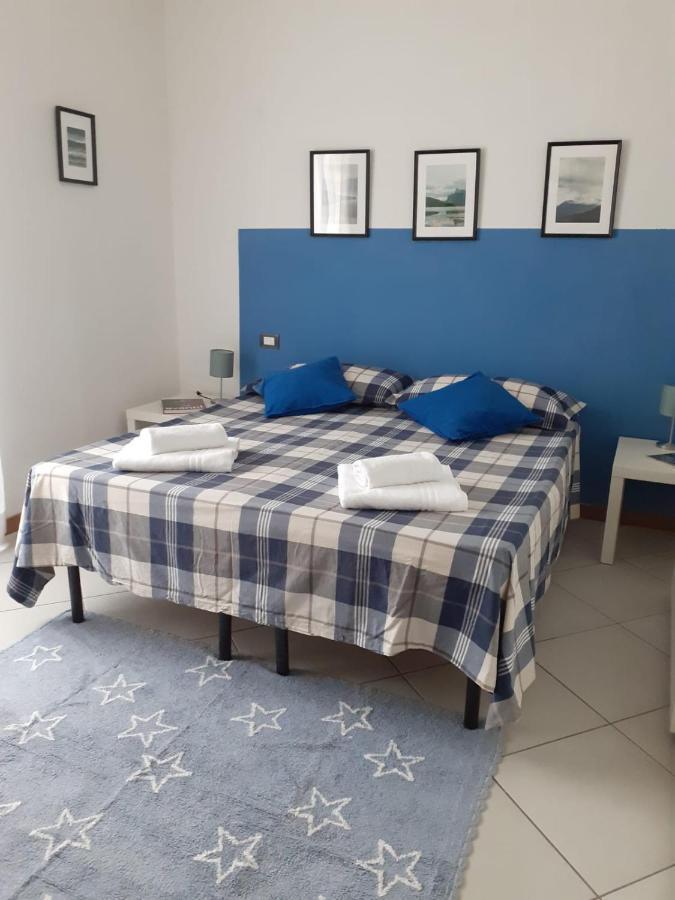 Standard Double Room with Shared Bathroom
