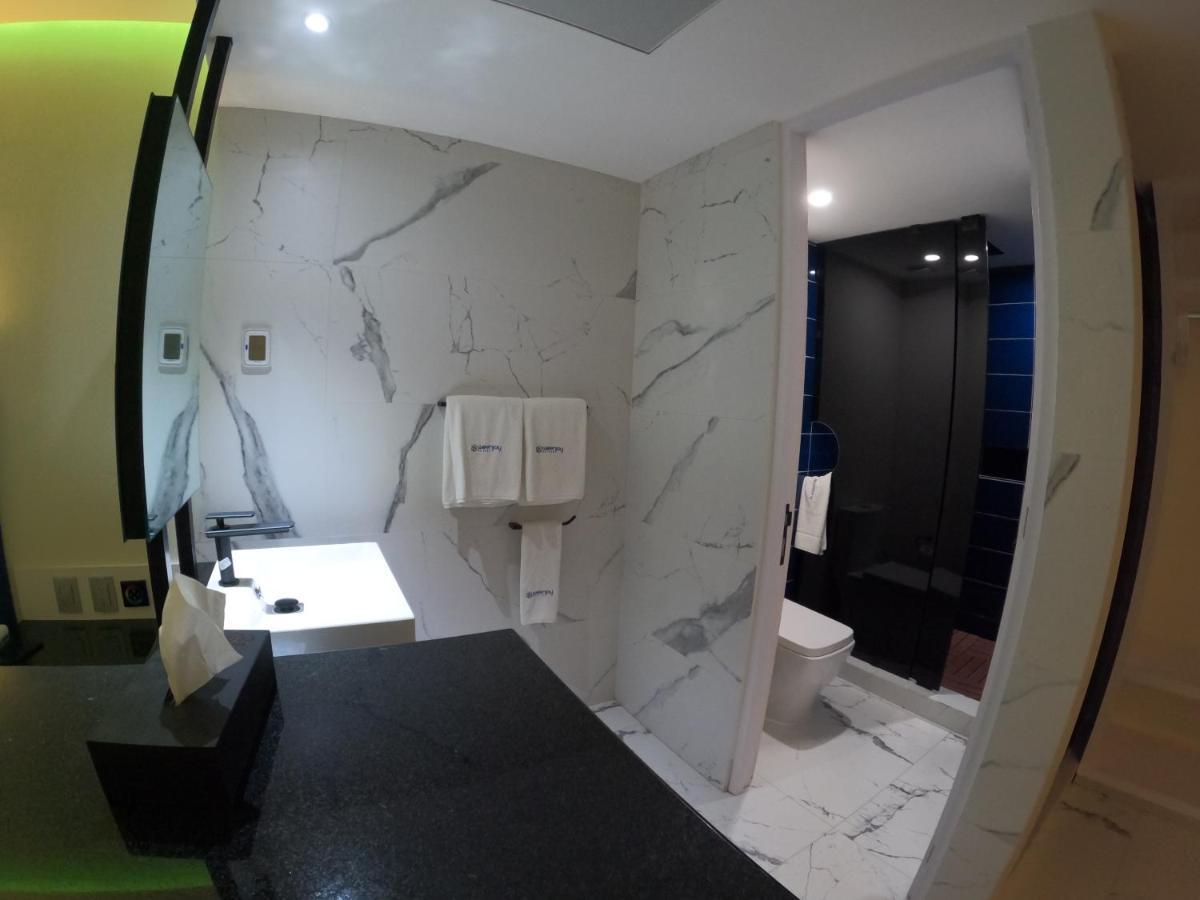 Standard Suite