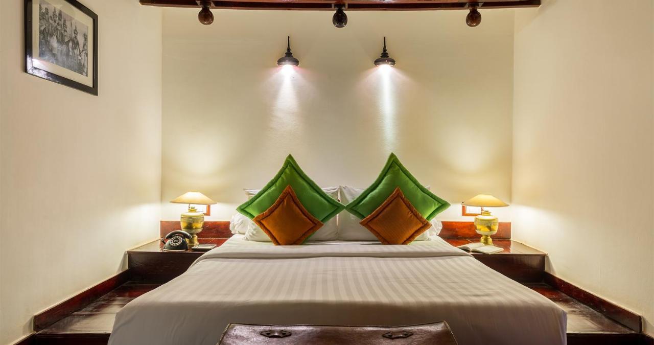 Petite Double Room