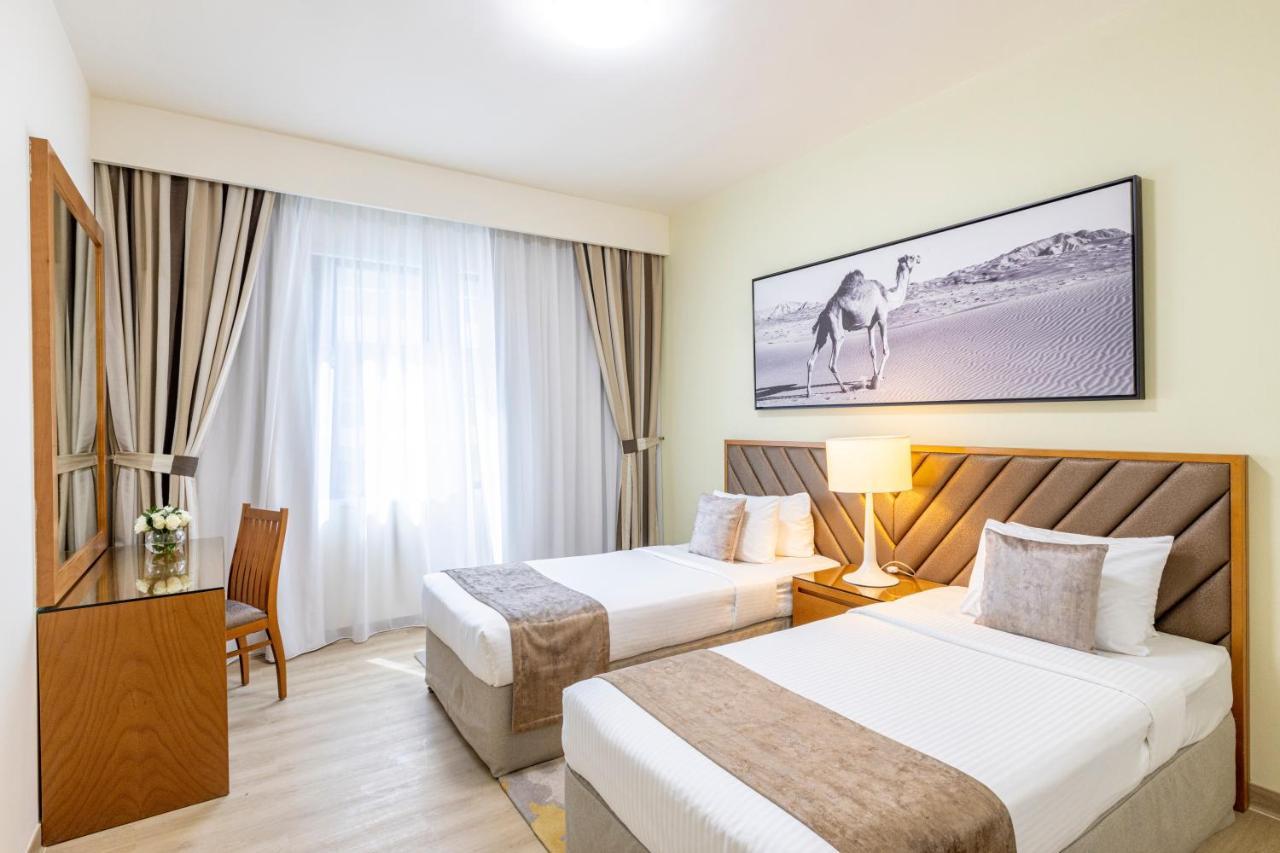 Grand Three Bedroom Suite Balcony