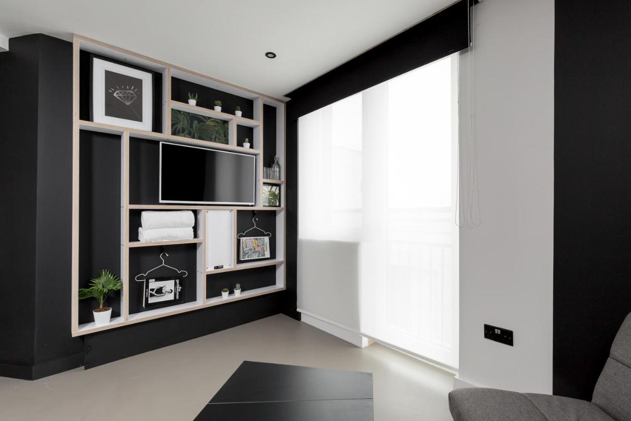Studio Kitchen