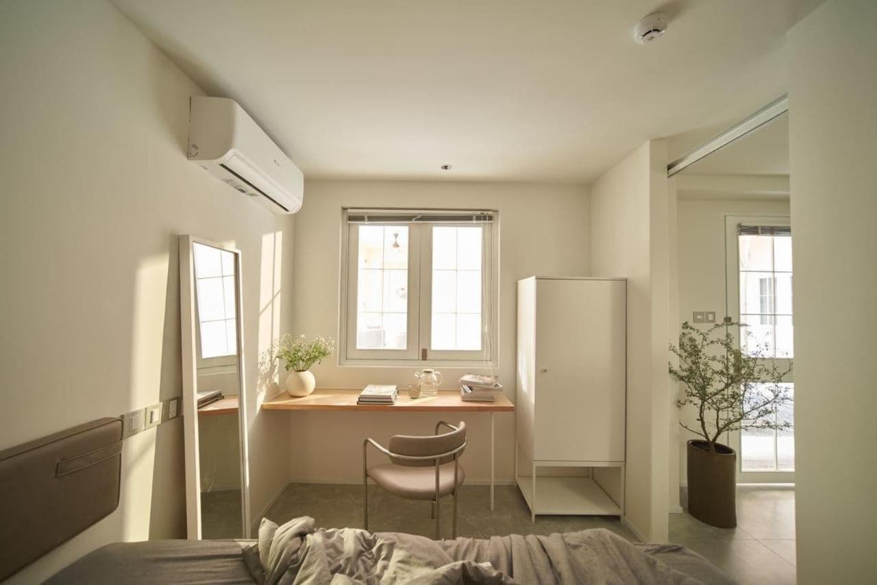 Standard Studio