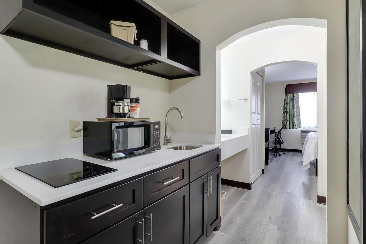 Superior Efficiency King Suite - Non Smoking