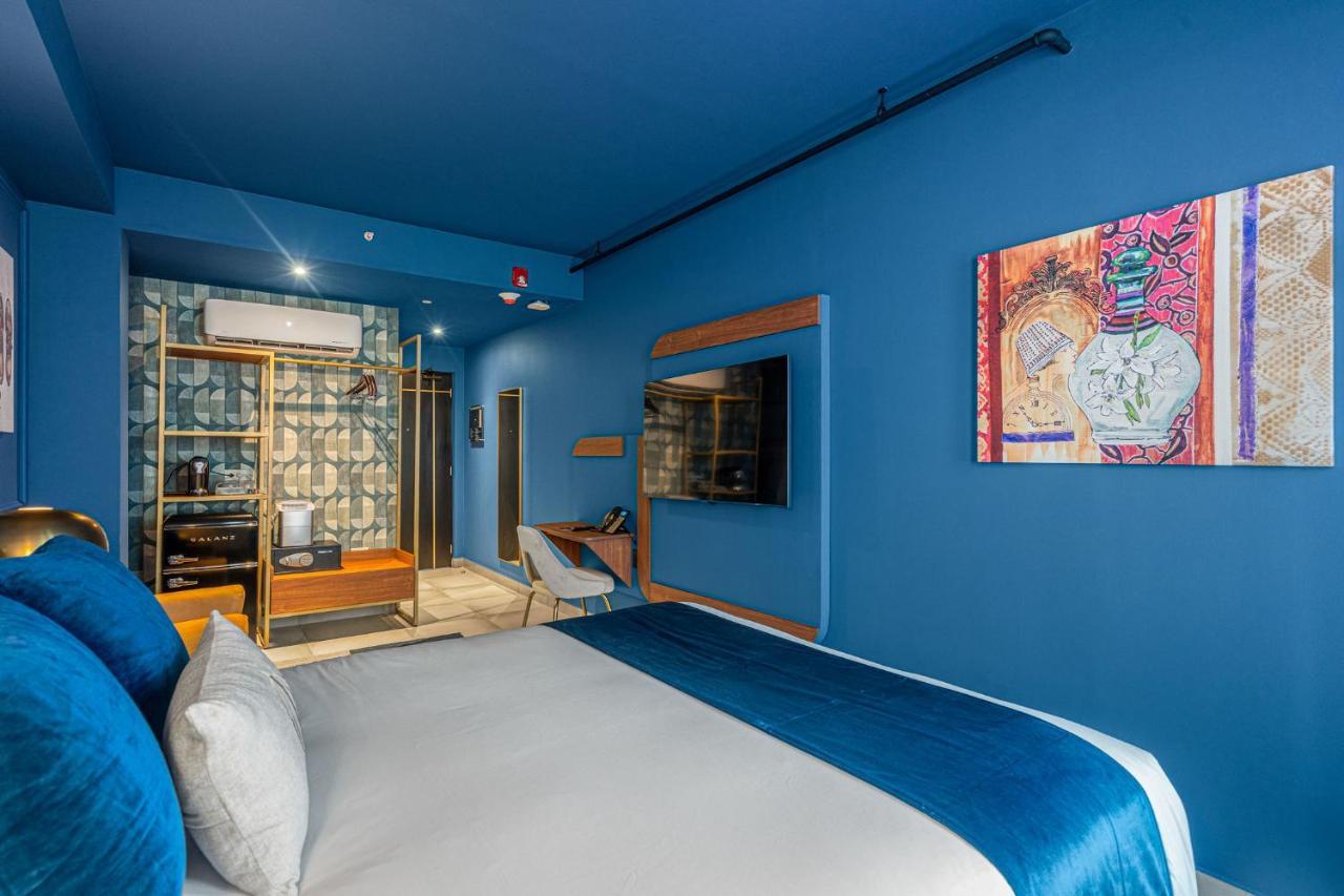 Classic Premium Queen Room
