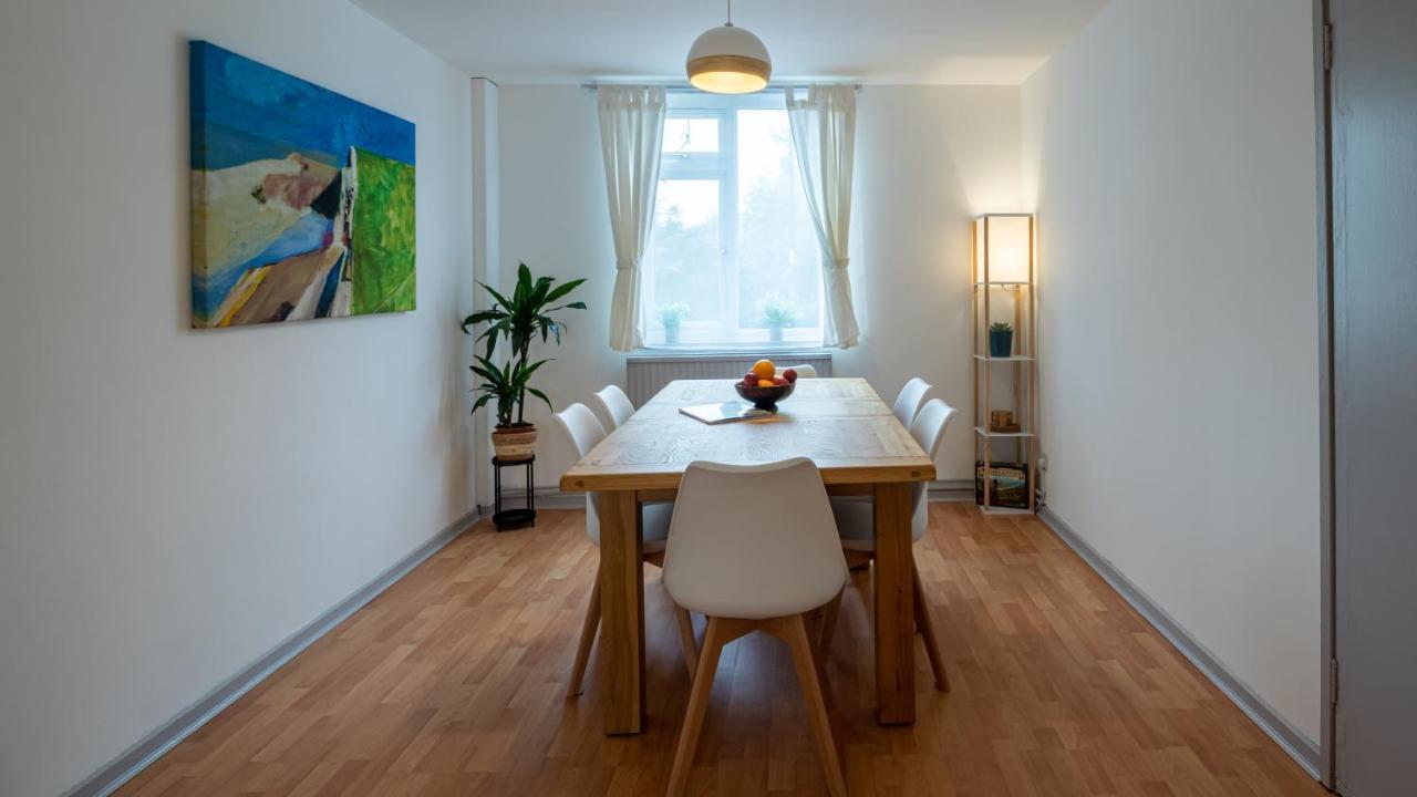 Three-Bedroom House,1325144248:JPEG