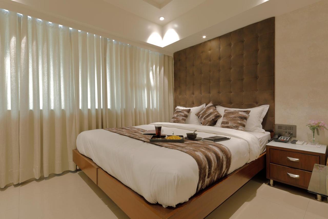 Gold Room