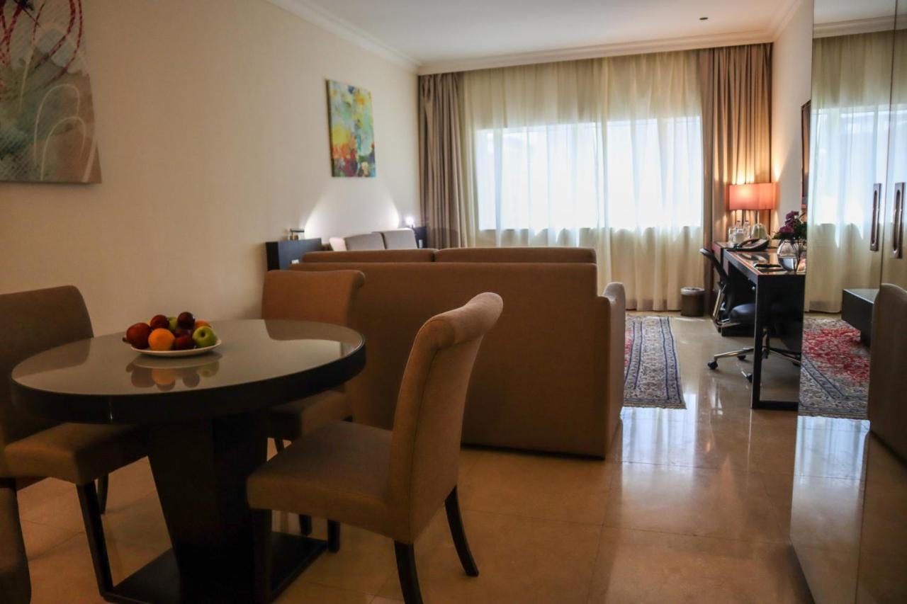 Executive Suite Room F&B &