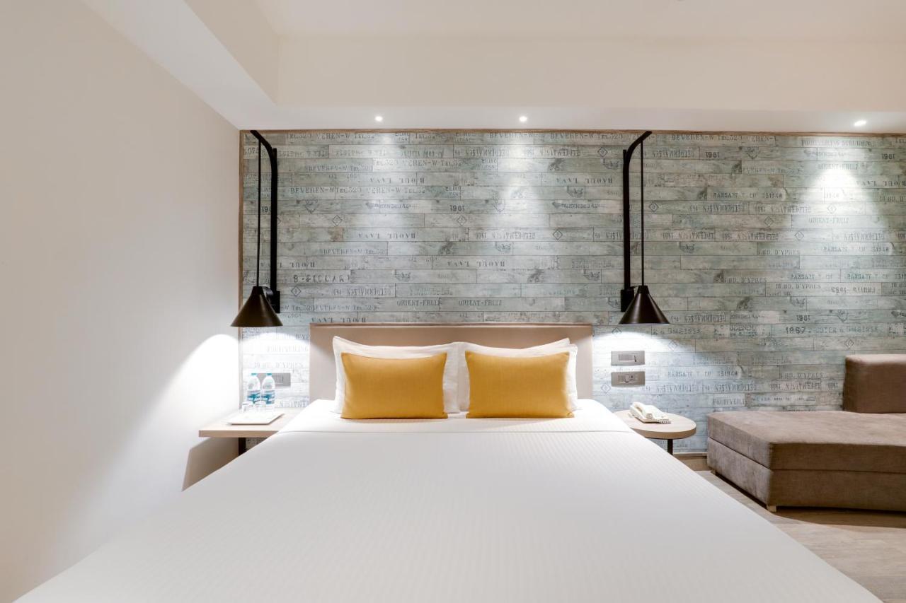 Premier Room