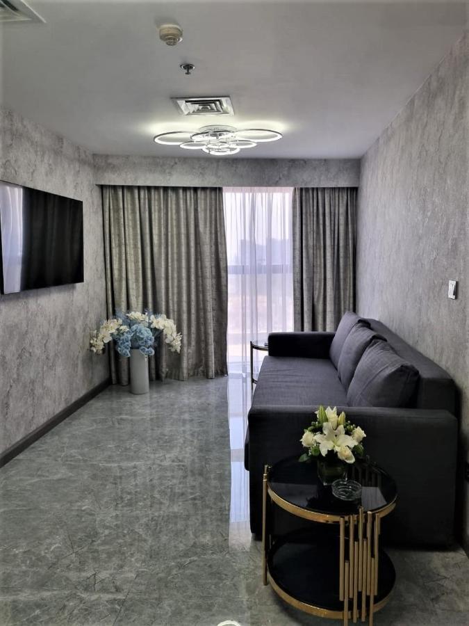 Superior King Suite