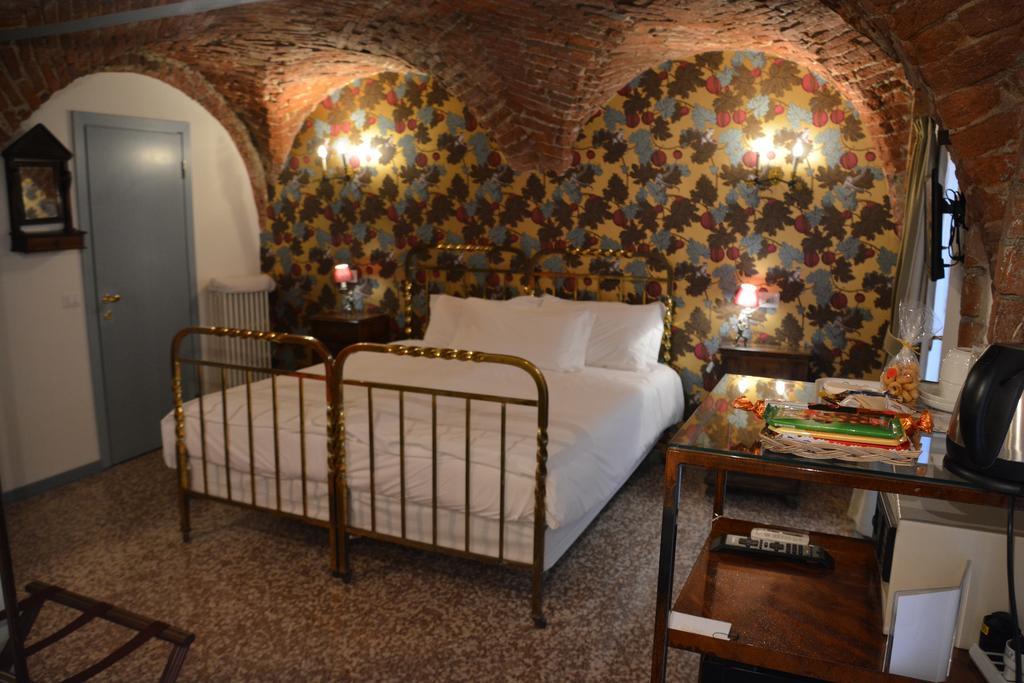 Superior Twin/Double Room