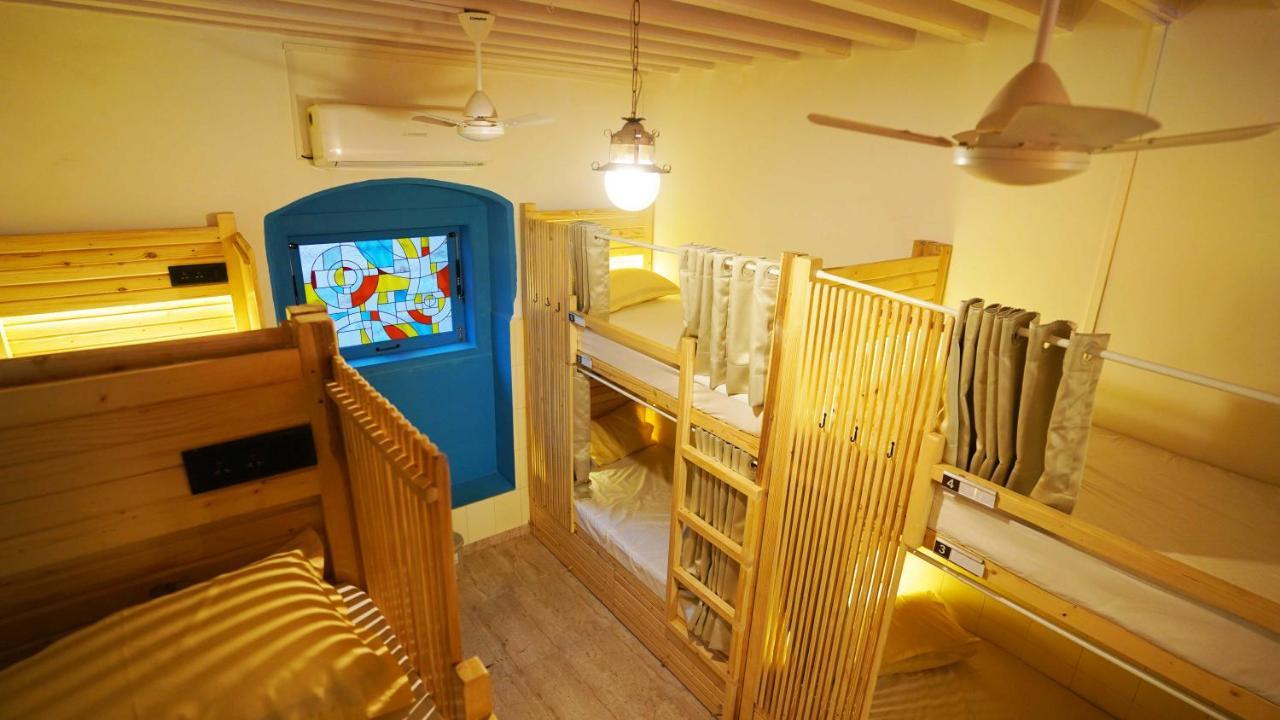 Bed 8-Bed Dormitory Room
