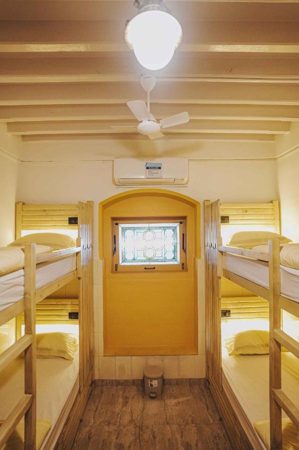 Bed 8-Bed Mixed Dormitory Room