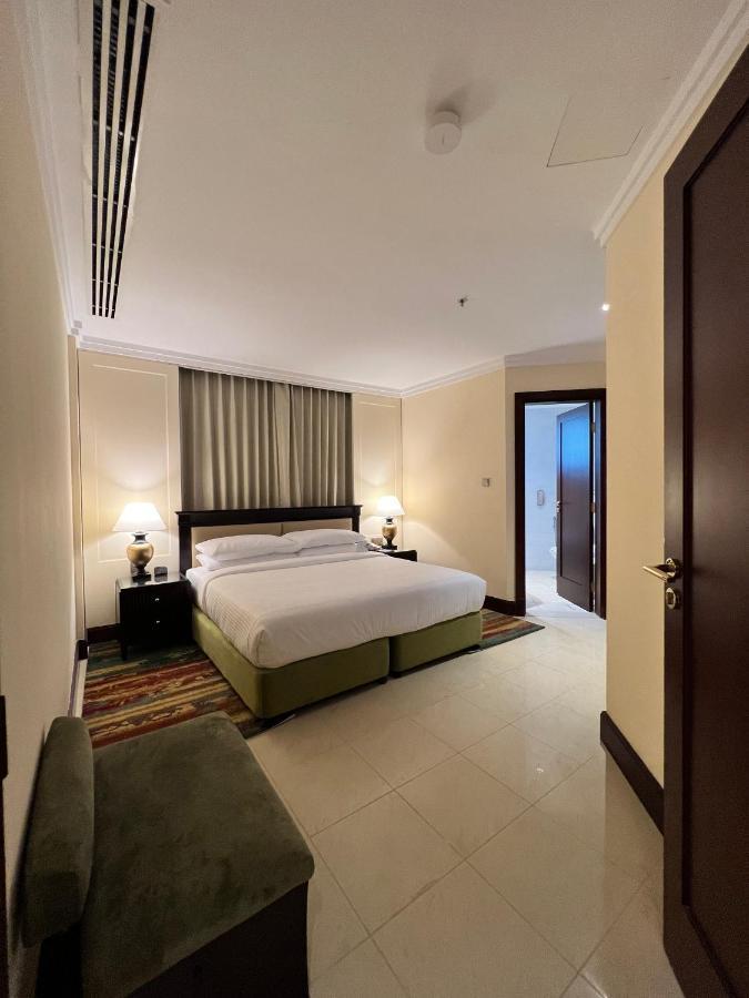 Executive One Bedroom Apartment-King Bed