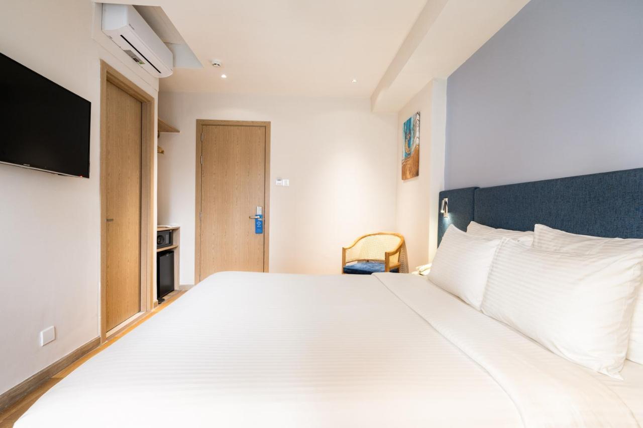 Executive Double Room Alley View