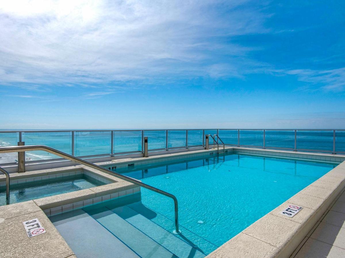 Three-Bedroom Apartment - Oceanfront