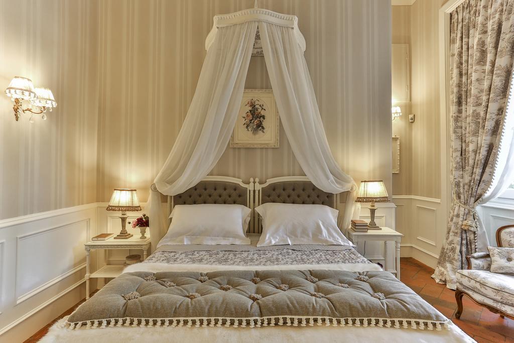 Double Room Split Level