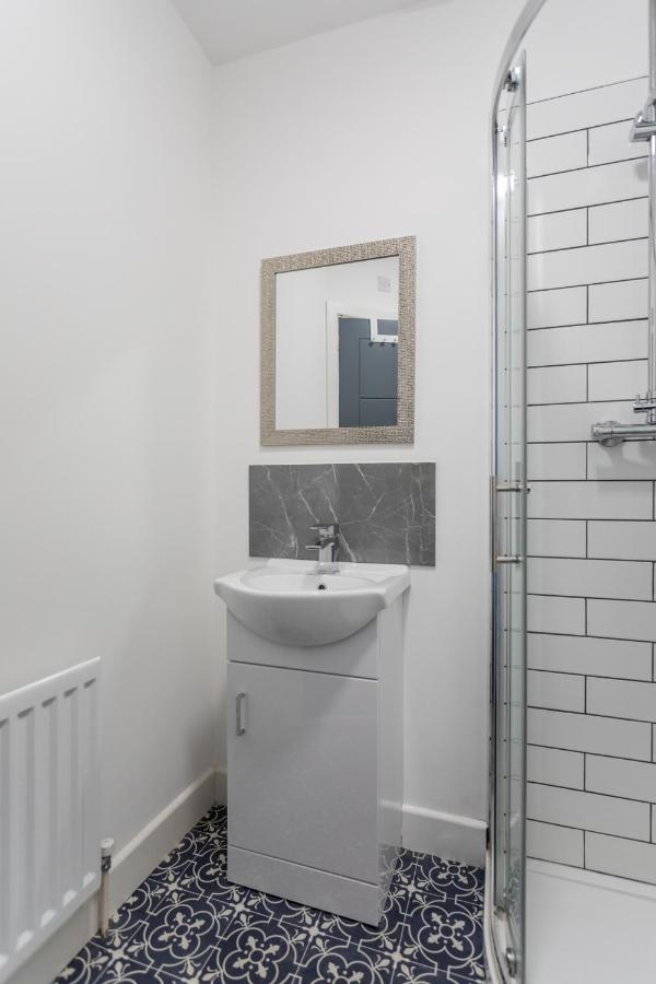 Double Room Private Bathroom