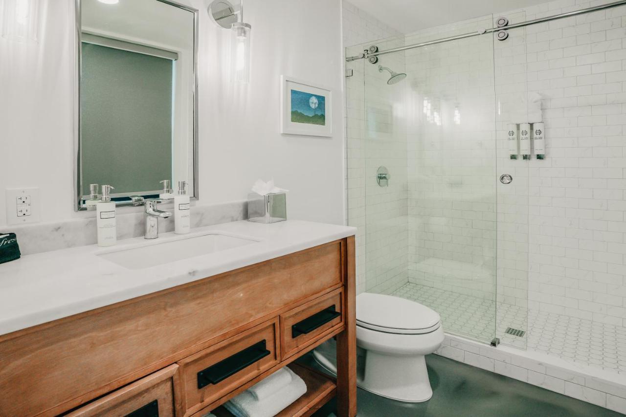 One-Bedroom Suite