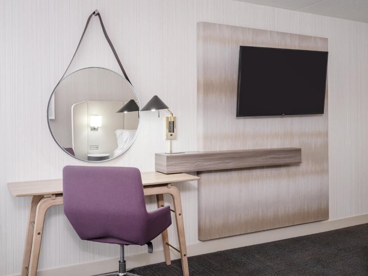 Standard King Room with Sofa Bed