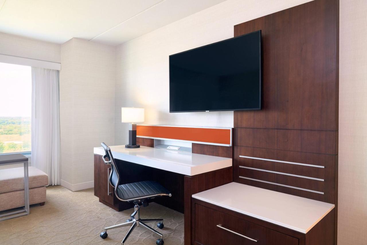 King Guest Room