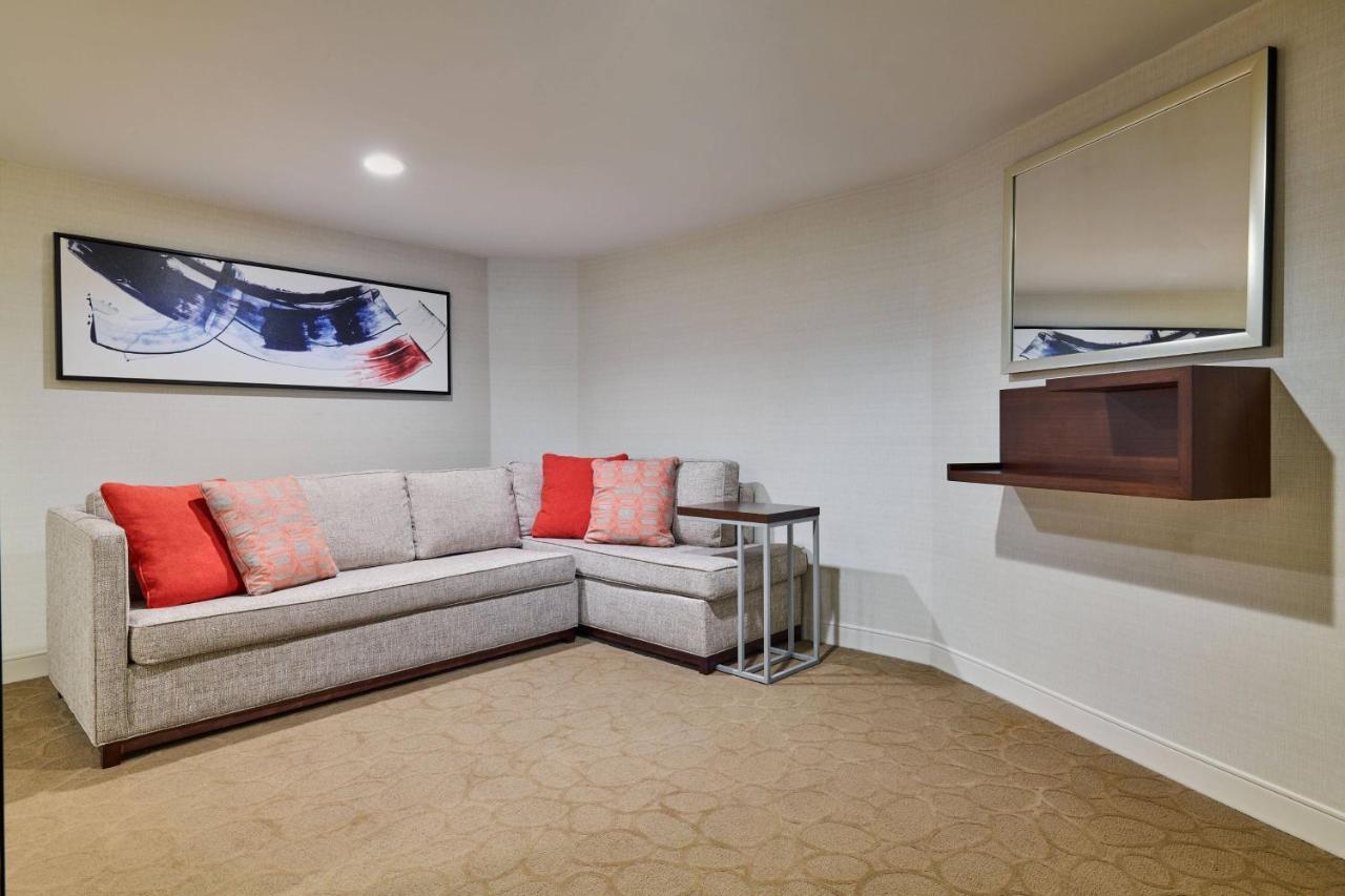 Junior King Suite