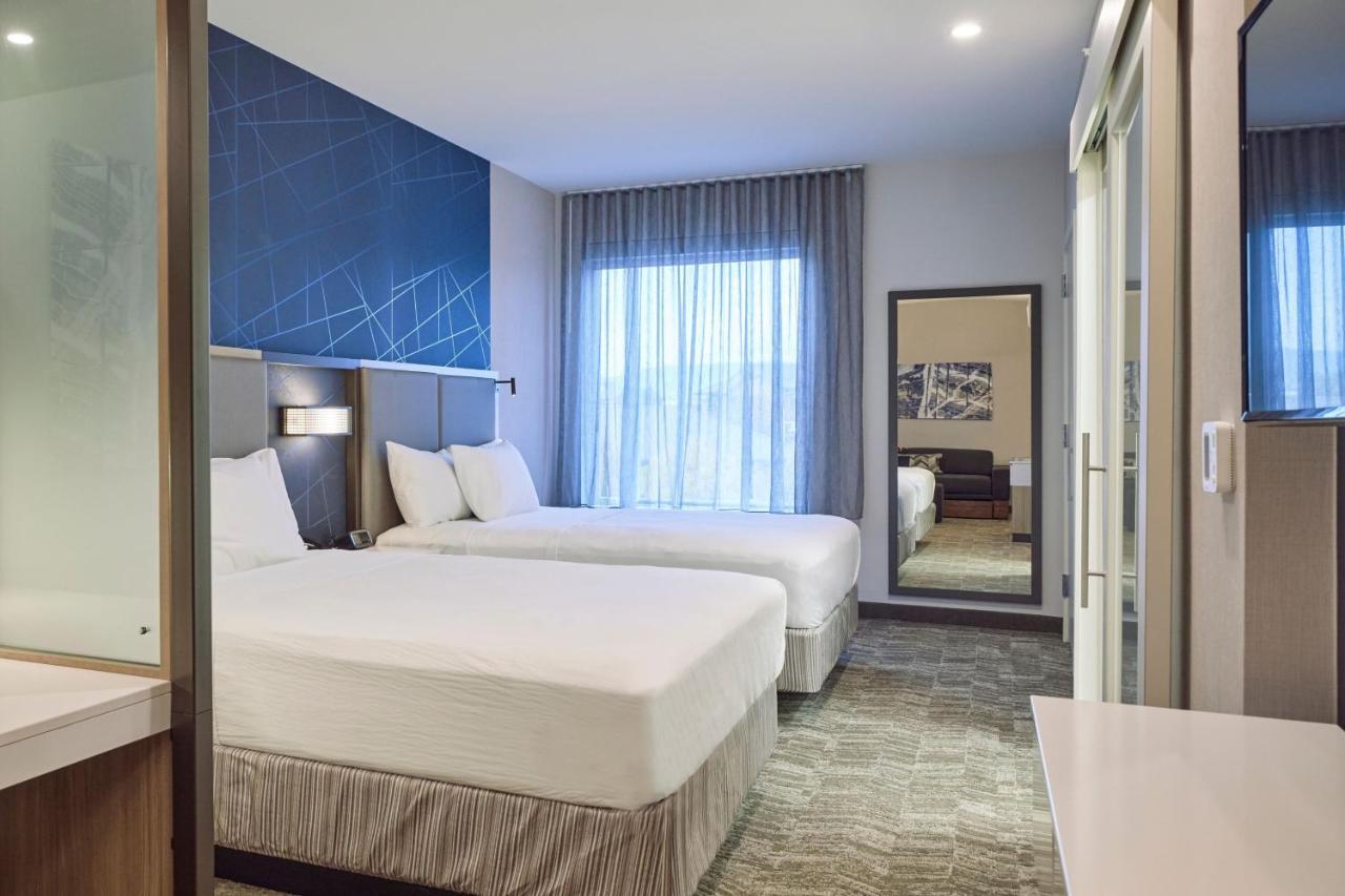 Queen Suite Two Queen Beds Bathtub Trundle Sofa Mobility Access or Hearing Accessible