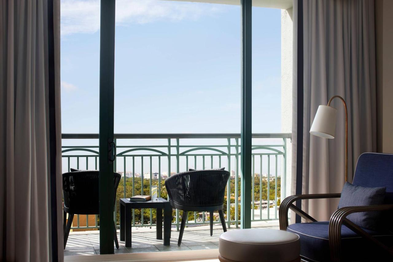 Guest Room with Two Queen Beds, Balcony and City View - High Floor