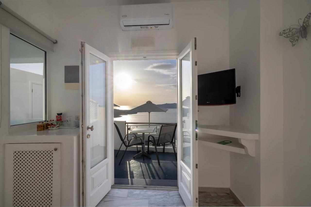 Galatea Suite Hot Tub Caldera View