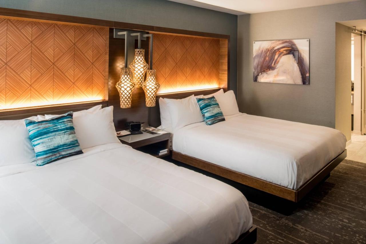 Atrium Facing, Guest room, 2 Queen