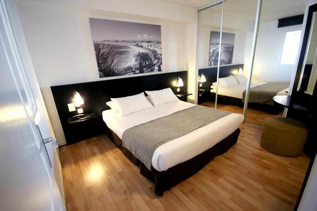 One-Bedroom Apartment Sea View