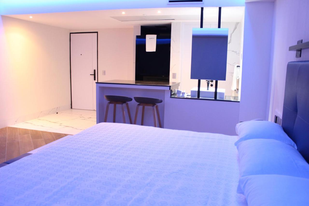 Standard Suite