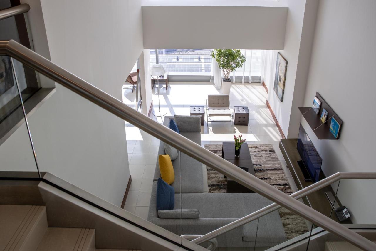 Three-Bedroom Apartment Private Jacuzzi