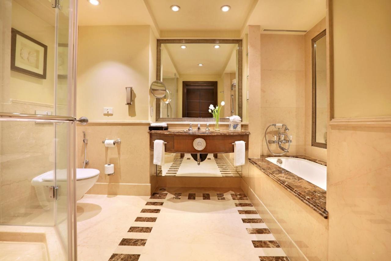 Run of the House King Room Partial City View on Spa Laundry Food & Soft Beverage Buy 1 1 Luxury Happy Hours from 6 pm to 8pm