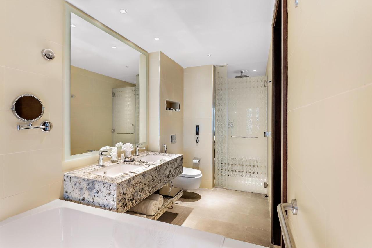 King Suite Kitchenette