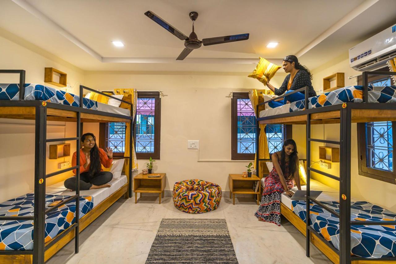 Bed in 4-Bed Deluxe Female Dormitory Room
