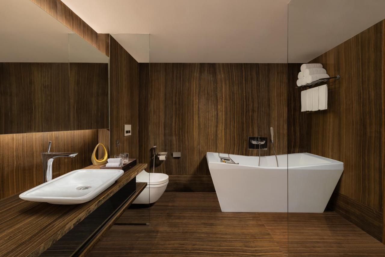 Grand Suite Executive lounge access 1 Bedroom Suite