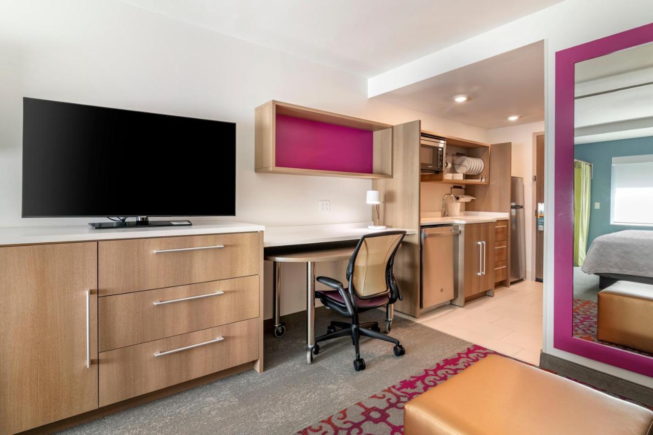 King Studio Suite