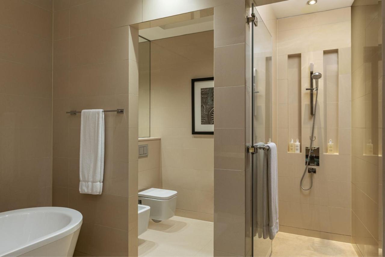 Executive Twin Room Lounge Access