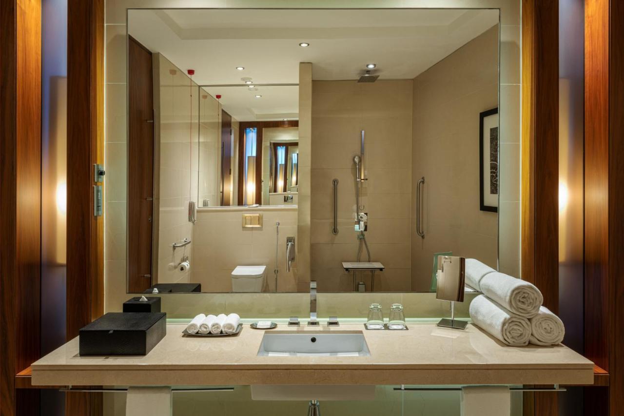 Executive Twin Room Lounge Access