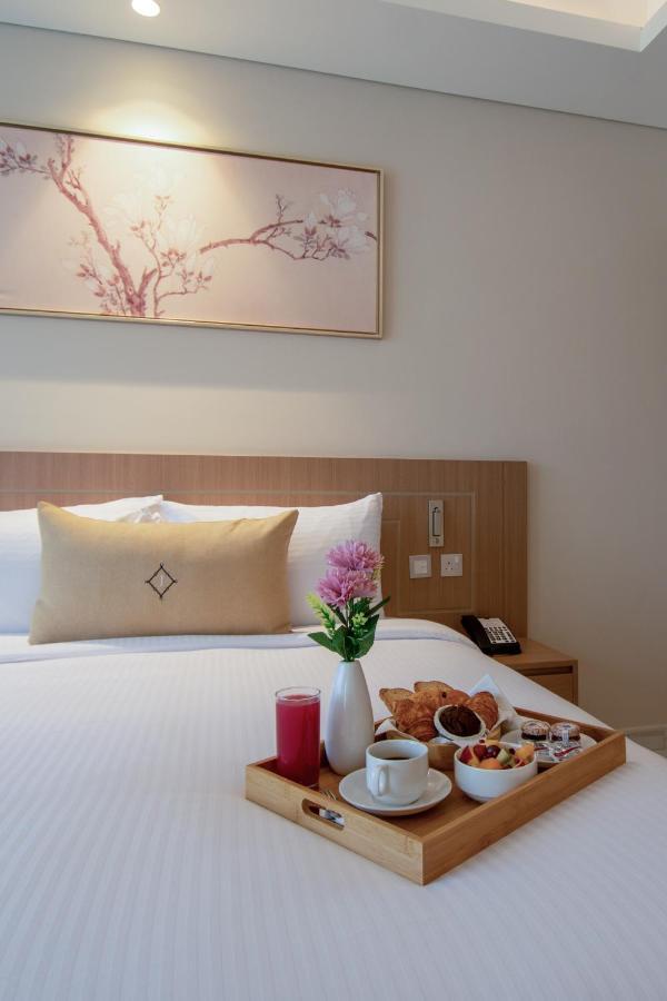 Deluxe Two-Bedroom Apartment Inclusive of complimentary shuttle bus to Deira City Centre & Dubai Festival City Mall