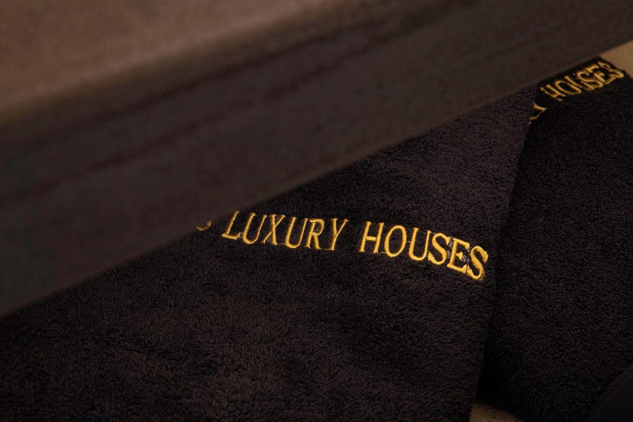 Senses Honeymoon Villa Private Pool Range Rover Car